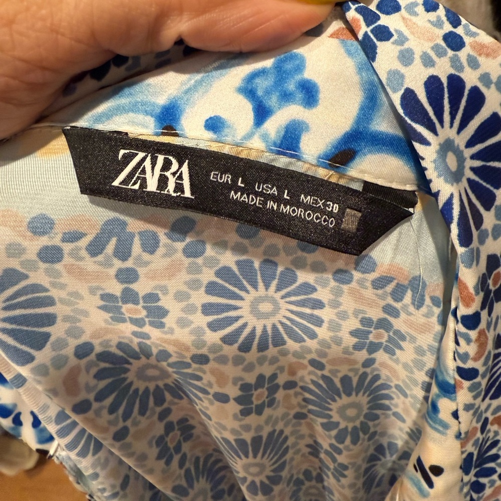 ZARA BLUE AND WHITE PATCHWORK DRESS SIZE LARGE - Picture 2 of 3